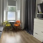 Comfy Stay In Wandsworth Town