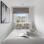 Serenity Escape - La Reserve Knightsbridge