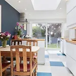 Stylish Family Home In Artsy Se London