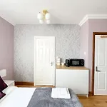 Fulham Rooms