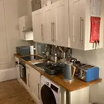 Beautiful One Bedroom Flat With Private Balcony