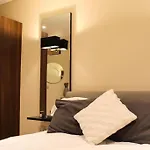 Luxury Battersea Park Residence - Chelsea Bridge - Battersea Power Station