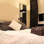 Luxury Battersea Park Residence - Chelsea Bridge - Battersea Power Station