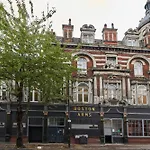 Last-Minute Specials L Sleeps Up To 3 L Spectacular Studio Apartment By Live London Short Lets & Serviced Accommodation