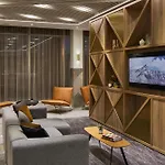 Courtyard By Marriott London City Airport