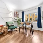Luxe 2Bed, Free Parking And Permit, Great Transport Links