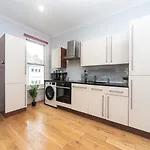 Clapham Art Apartment