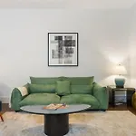 Modern Two Bed Two Bath Flat In Kensington - Knightsbridge