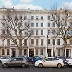 Modern Two Bed Two Bath Flat In Kensington - Knightsbridge