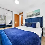 Cozy Flat In Hyde Park