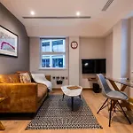 Barbican Serviced Apartments By Lovelystay