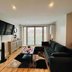 London Apartments - Flat In Central London