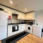 London Apartments - Flat In Central London