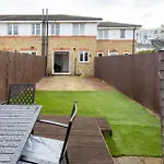 2-Bed Home London - Long Stays
