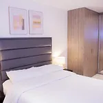London Escape At Duke Avenue