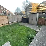 Spacious 2Bed House In Clapham Common