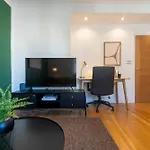 Soho - Piccadilly Circus Modern One Bedroom Flat