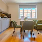 Soho - Piccadilly Circus Modern One Bedroom Flat