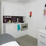 Exclusive Student Only Modern Studios In The Heart Of Londons Academic And Cultural Hub