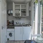 Stayzo - Crofton Park - Central London Refurbished Studio