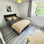 A Big House 5 Rooms Near Central London