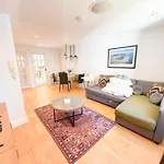 Detached House With Free Parking In Little Venice Near Paddington Hyde Park