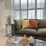 Luxury 2 Bed Flat In Prime Chelsea Location