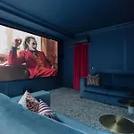 Luxury Fulham Townhouse With Cinema Room