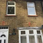 Oakfield Cottage