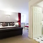 Park Lane City Apartments