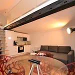 Loft Piccadilly Circle Apartment