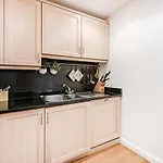Lovely 2 bedroom apartment in Notting Hill