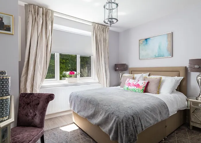 Cromwell Road Apartments