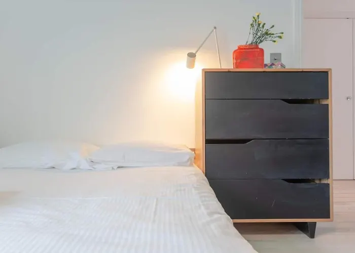 Stylish 2 Bedroom Apartment In London