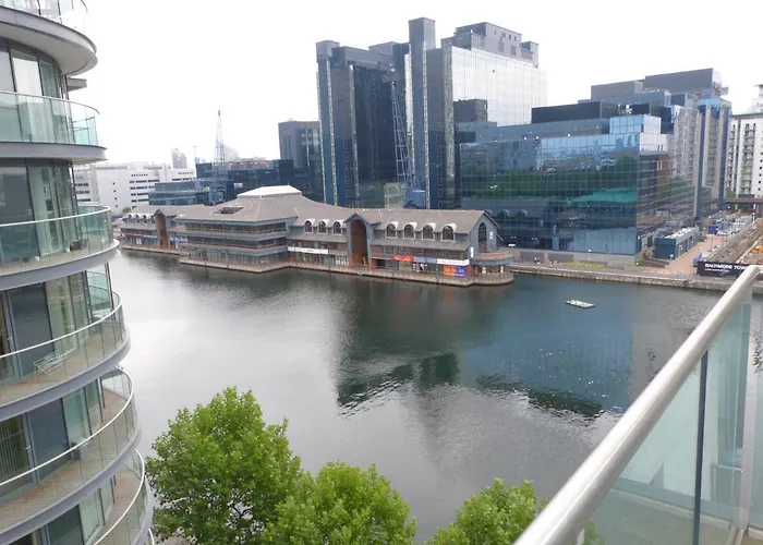 1 Bed Suite, Waterside, Canary Wharf