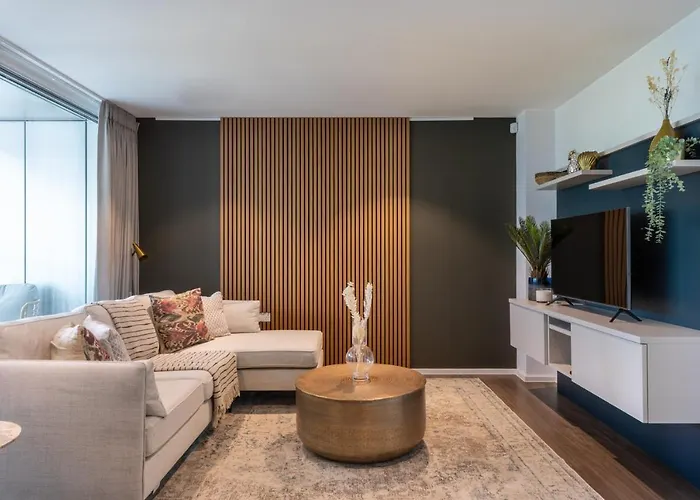 The Aurora\'S Nest - Lovely 3Bdr With Balcony And Study Room