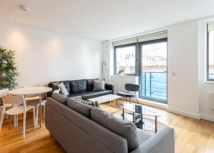 Tower Hill Residence V