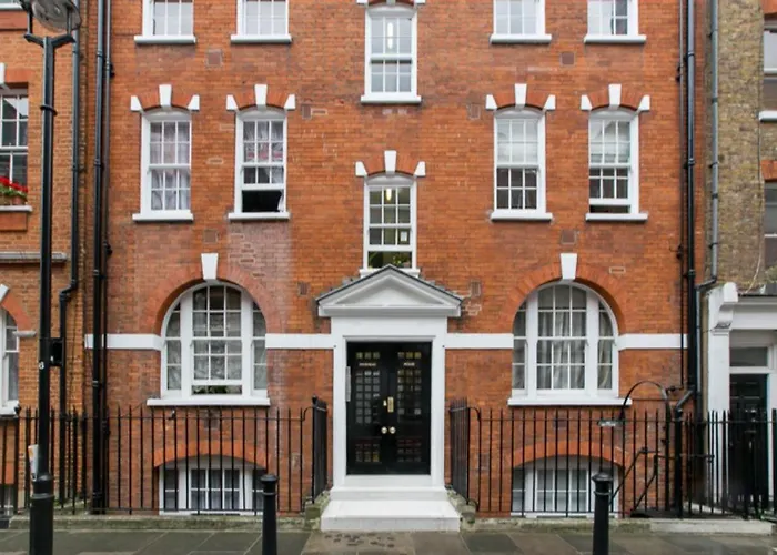 Central London Apartment Next To Oxford Street