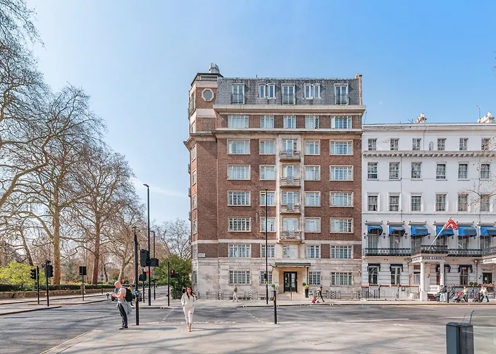 Fountain House Apartments - London