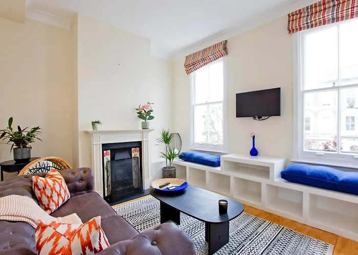 4 Bed Duplex Garden Views