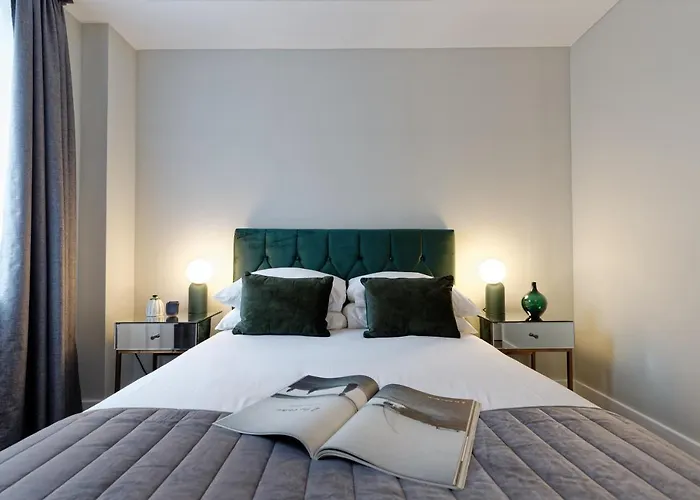 Oxford Street Fitzrovia Apartments By D\'Montrio