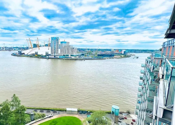 Canary Wharf, E14 9Pw, 2 Bedroom Apartment