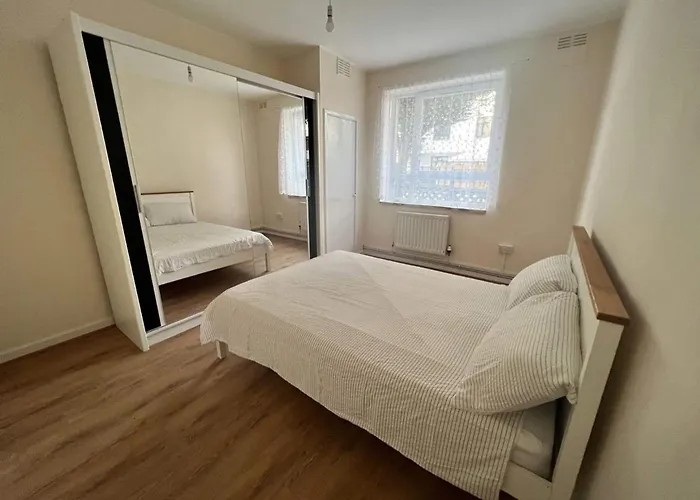 Room In Apartment In Greather London