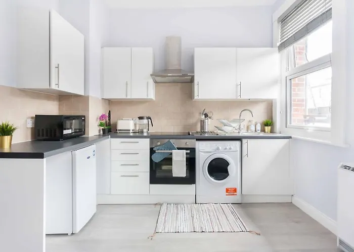 Superb Apts In Earls Court