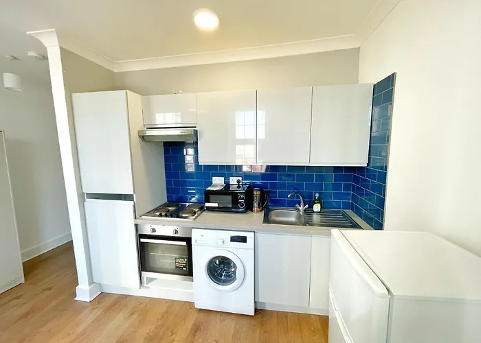 1 Bedroom City Gem, Prime Location.