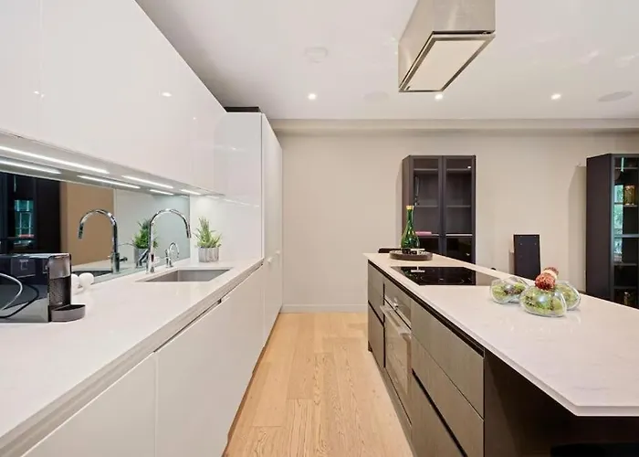 Battersea Luxury Apartment, Private, Independent Entrance, Central