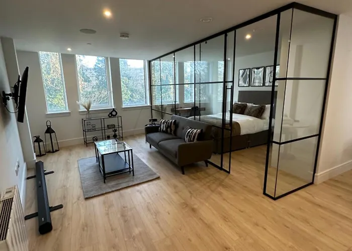 Stylish 1 Bedroom Apartment In Purley, Croydon