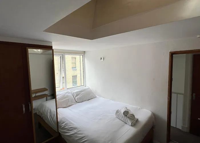 Stay In Bloomsbury2