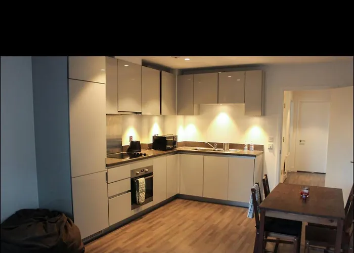 Charming London Apartment With 2 Bedrooms