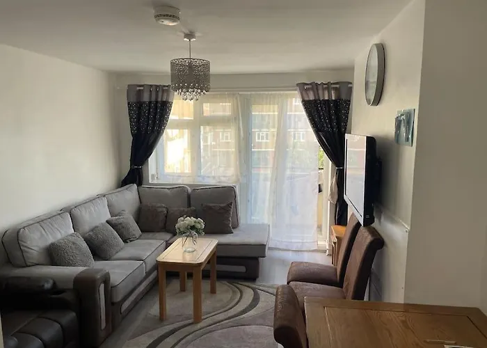 Lovely Comfortable Home Near Canarywhaflondoncity